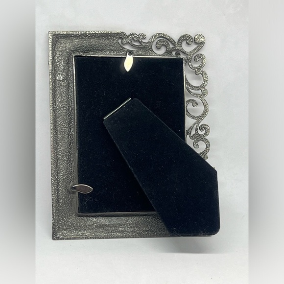 Ornate Brown and Gold Photo Frame with Angel Accents - Picture 6 of 6